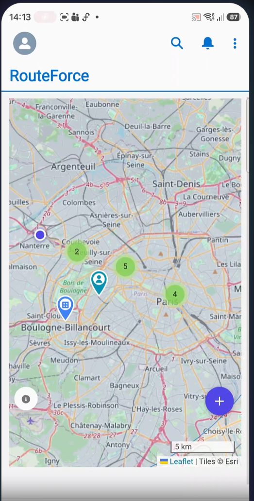 RouteForce on Salesforce Mobile: map with clusters and FAB button